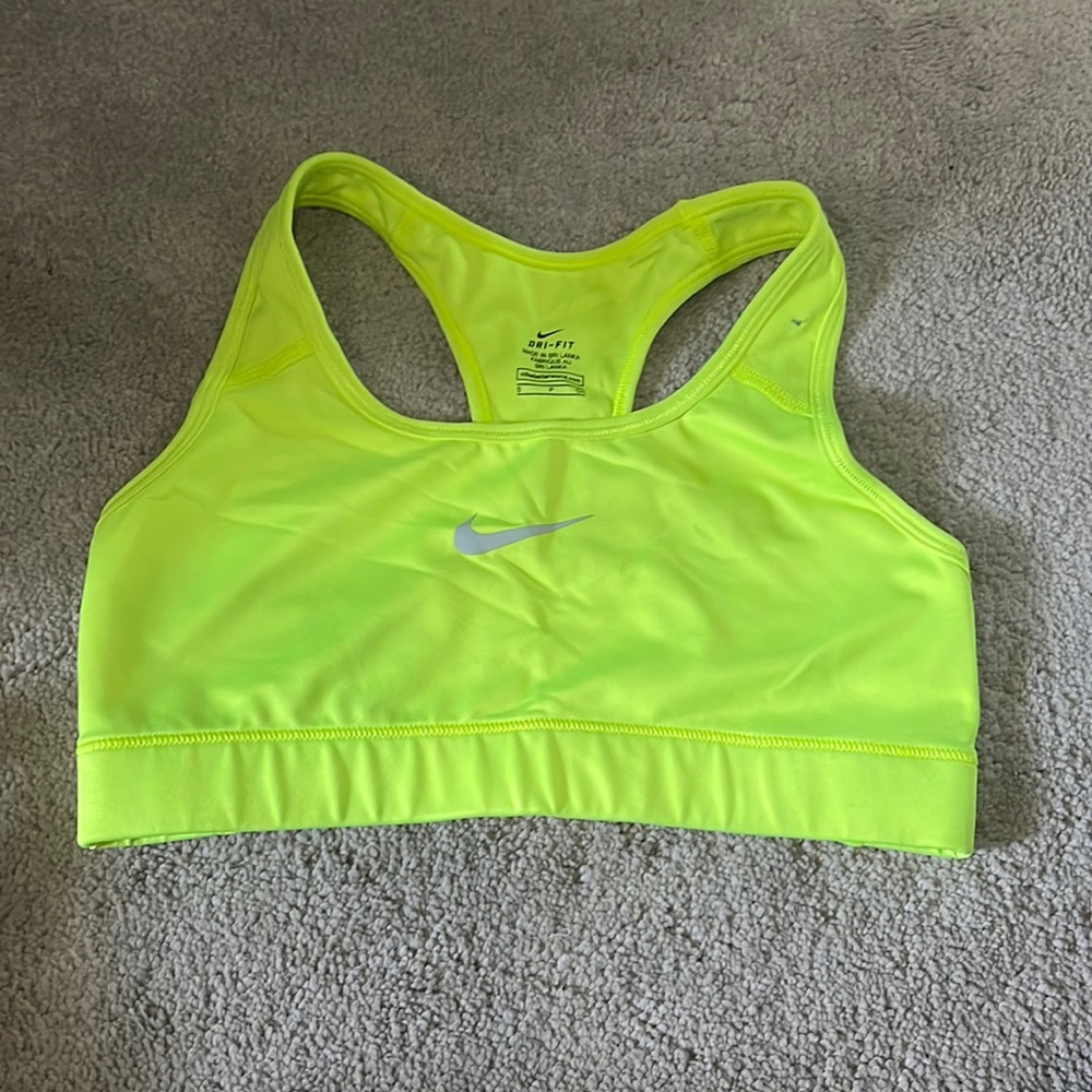Nike dri fit sports bra never worn.